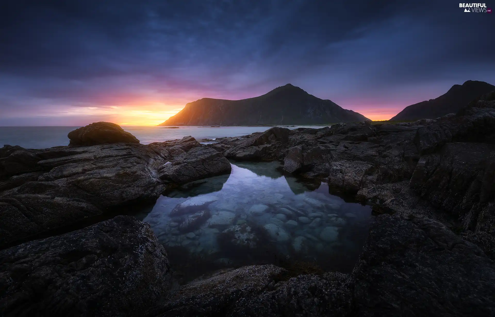 Great Sunsets, clouds, rocks, mountains, sea