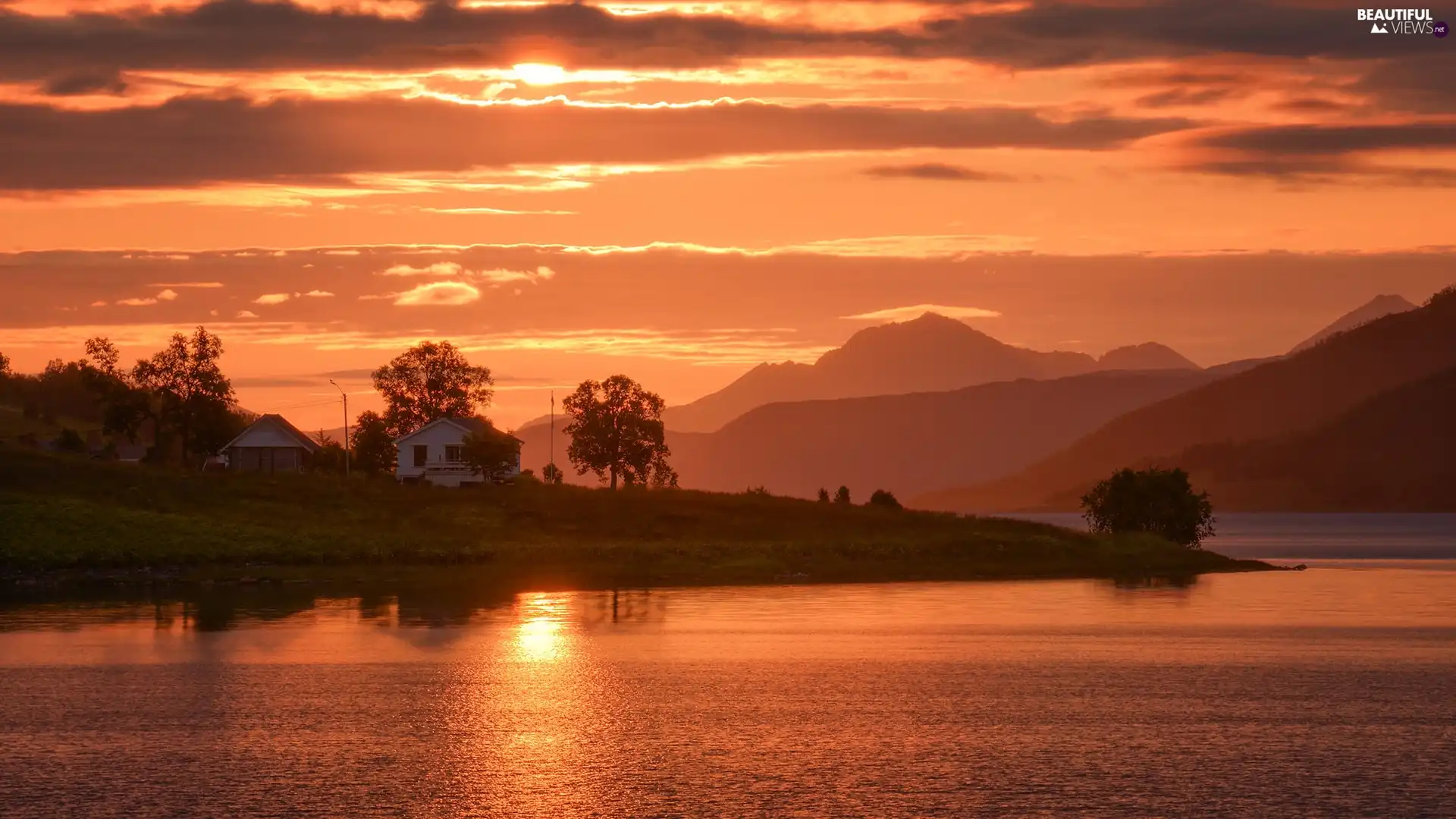 sea, Senja Island, house, Great Sunsets, Norway, Mountains, reflection