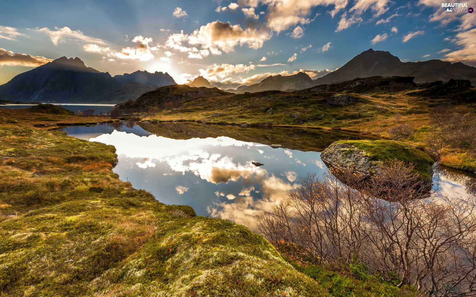 Sky, autumn, clouds, Mountains, grass, Stone, Sunrise, lake, rocks