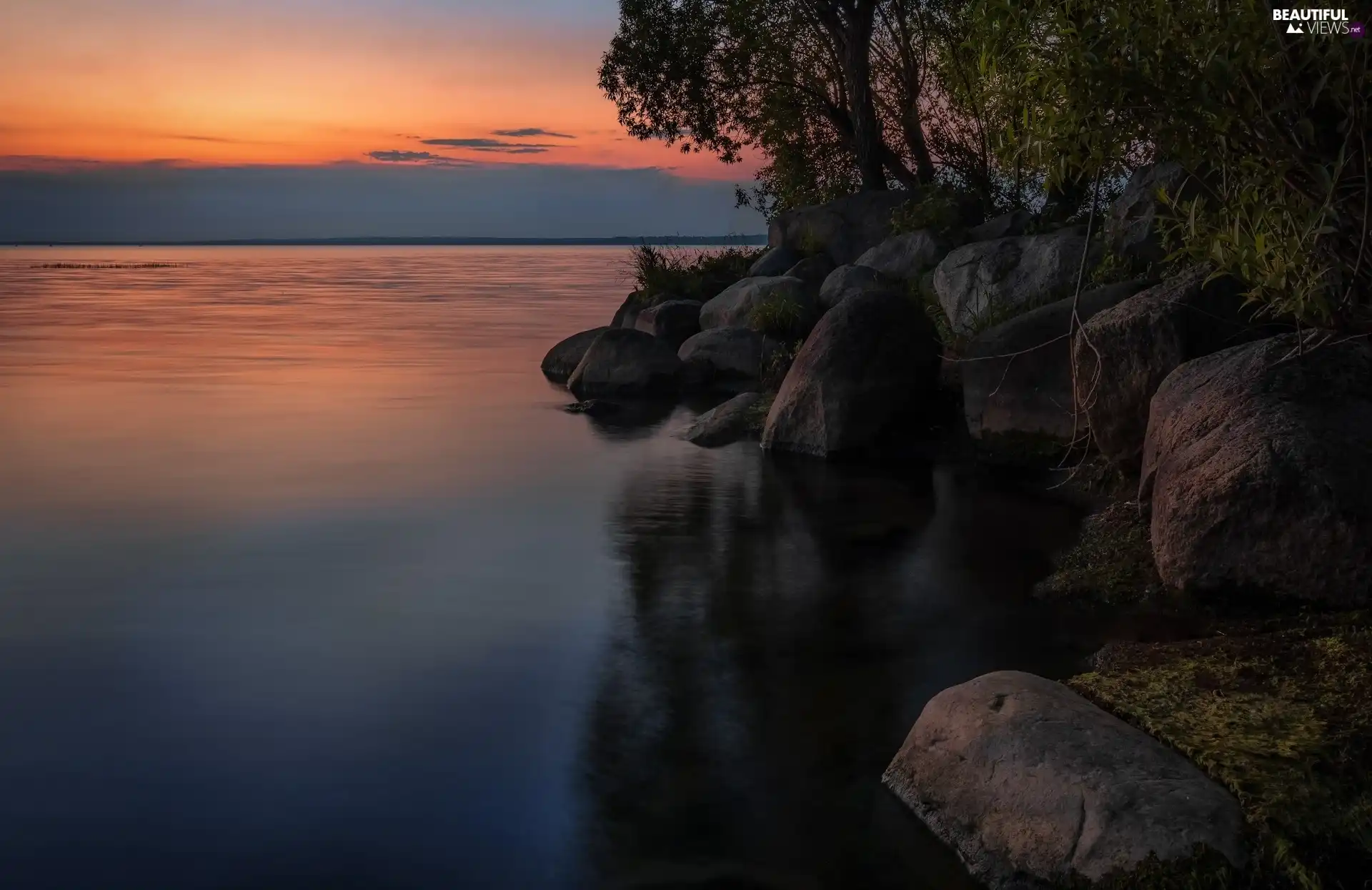 viewes, Great Sunsets, Stones, trees, lake