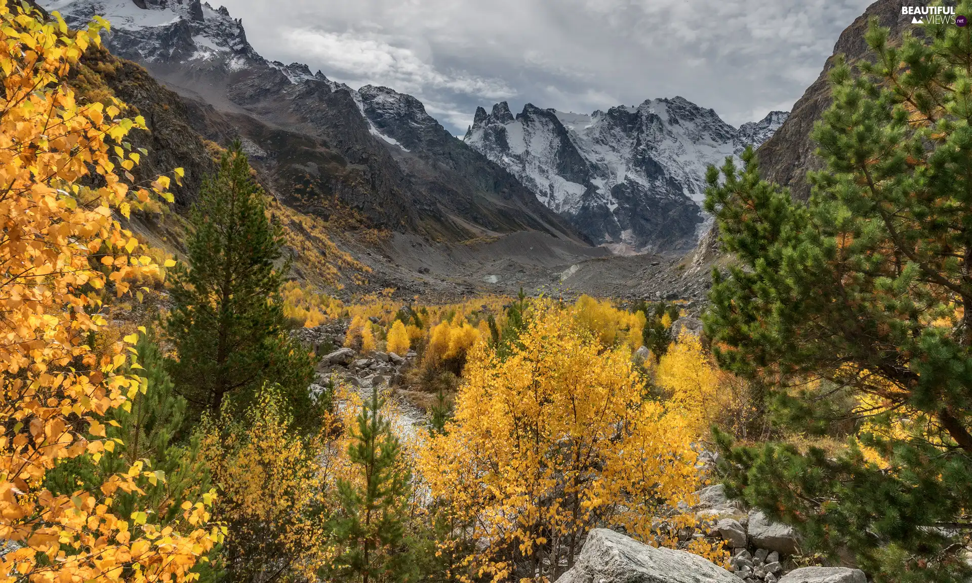 viewes, Stones, Mountains, trees, autumn