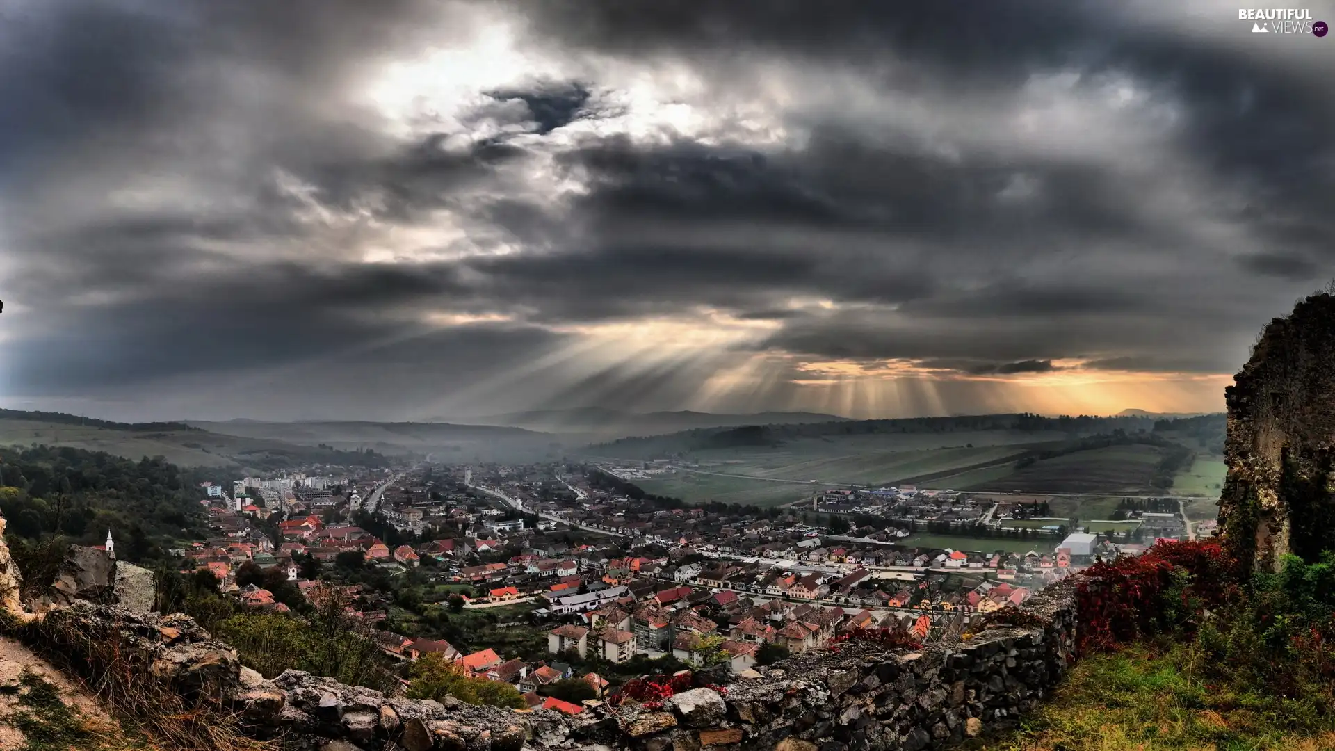 ligh, clouds, flash, Przebijające, Town, sun, luminosity