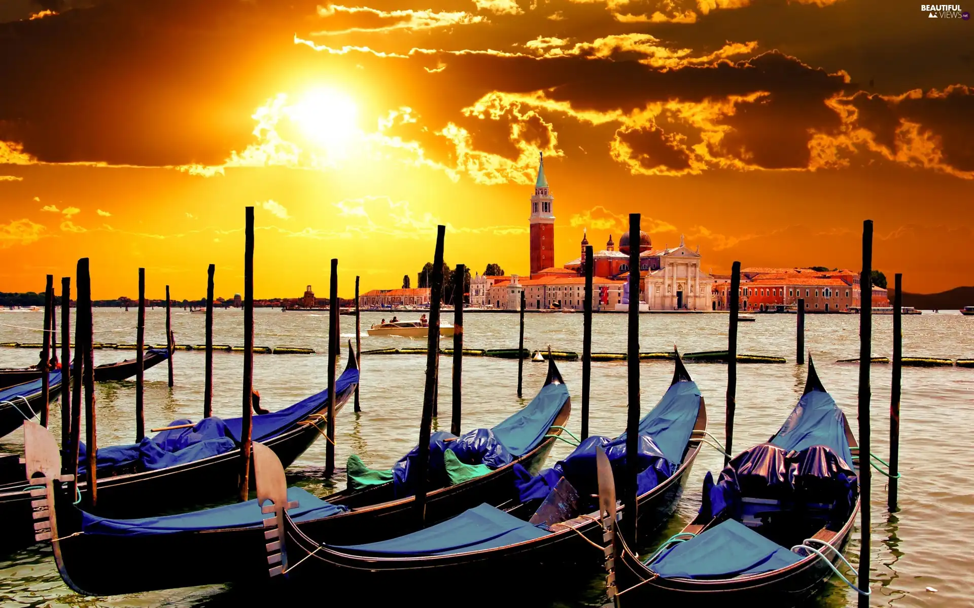 west, buildings, Venice, clouds, Gondolas, sun, panorama