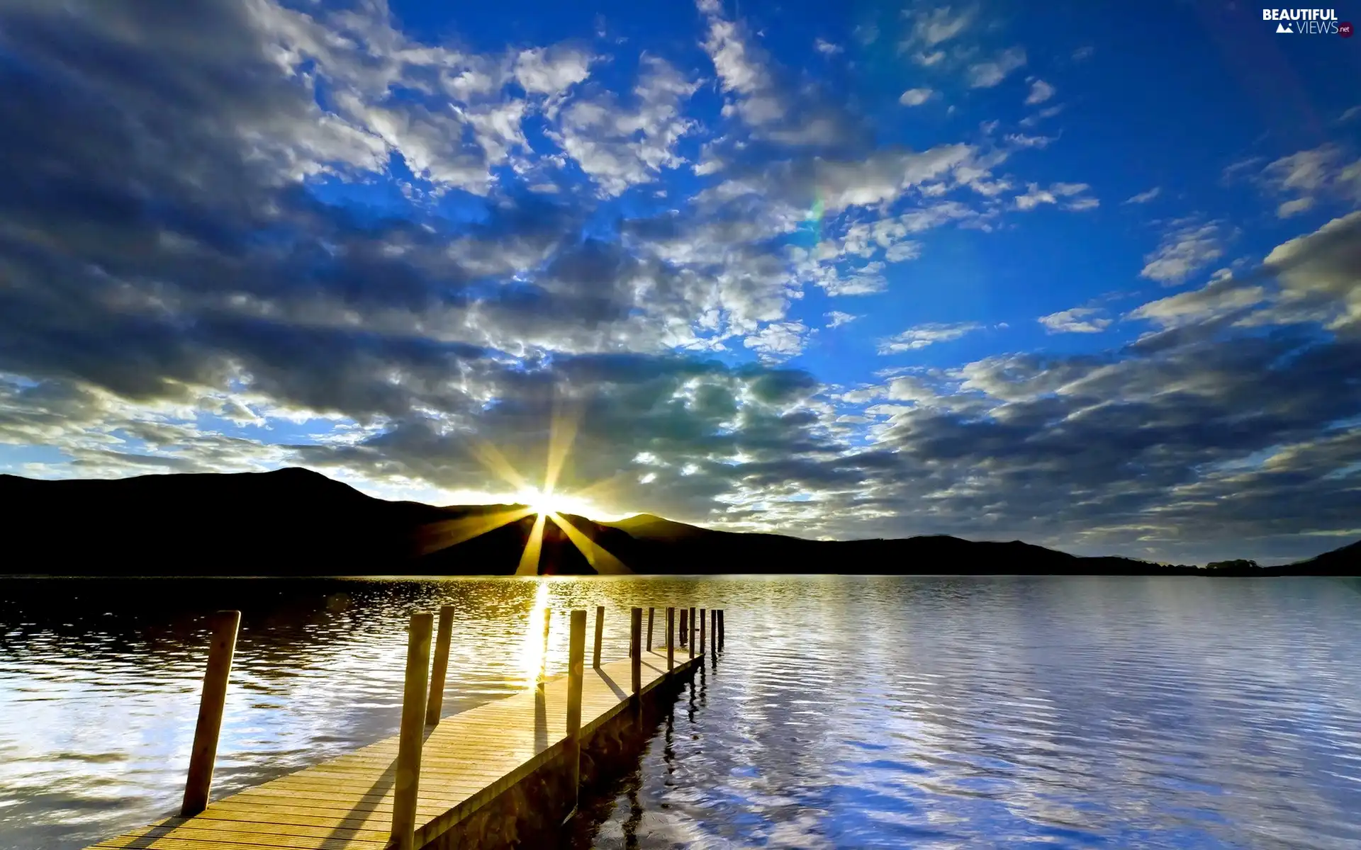 The Setting, sun, Platform, rays, lake