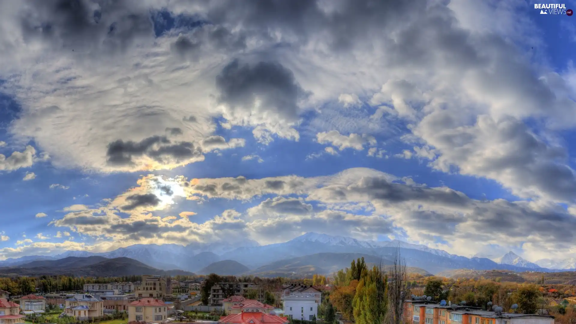 clouds, Town