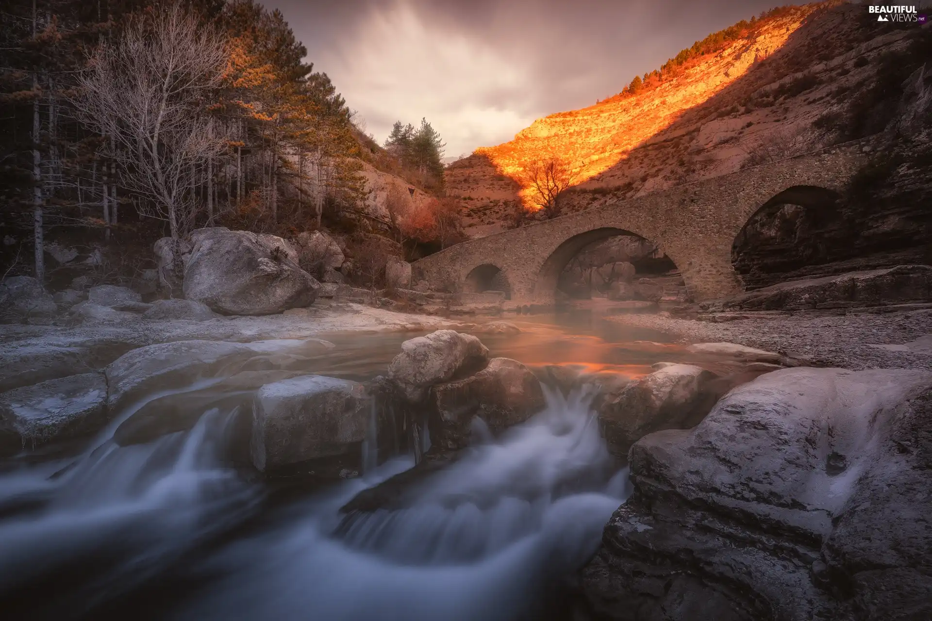 Stones, rocks, France, trees, Chateauneuf de Chabre City, La Meouge River, bridge, viewes