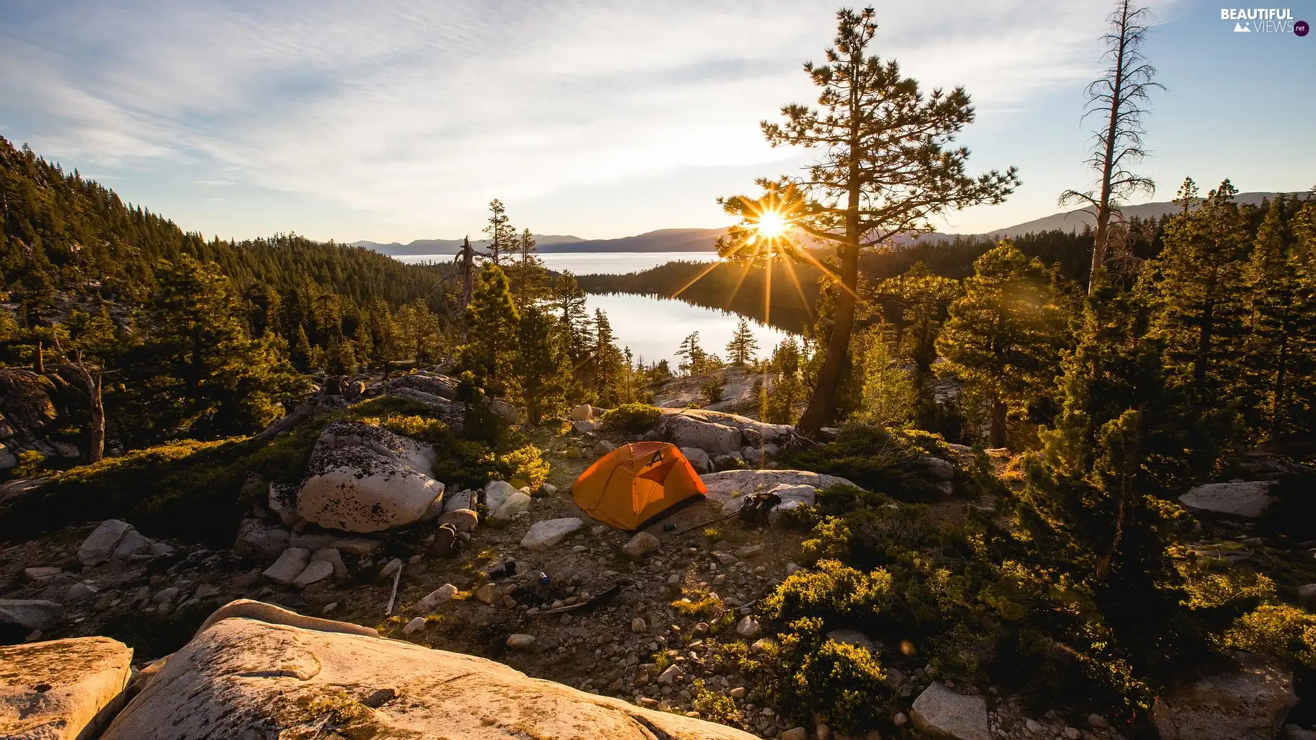 lakes, rocks, rays of the Sun, trees, Tent, forest, Mountains, viewes