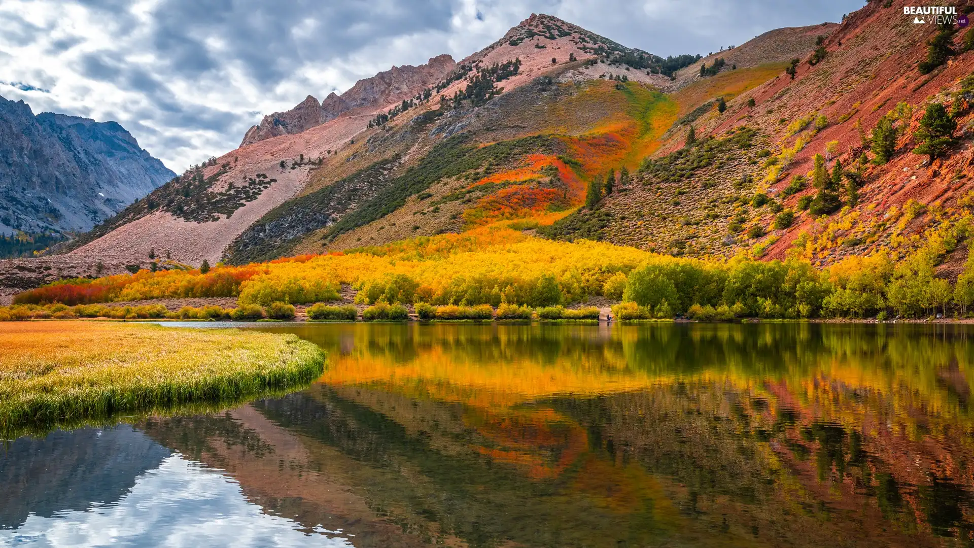 viewes, lake, VEGETATION, trees, Mountains, autumn, clouds