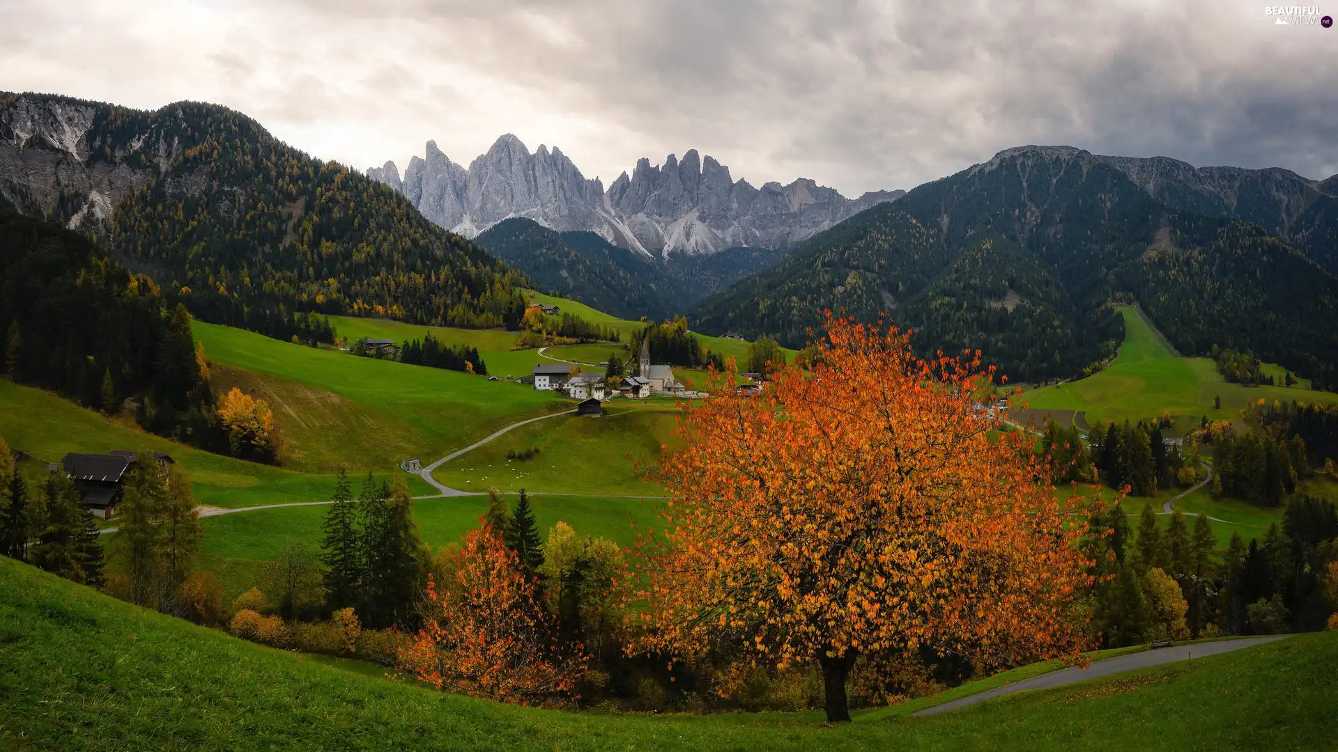 country, Houses, clouds, forest, autumn, Val di Funes Valley, Dolomites, Santa Maddalena, trees, Mountains, Church, Italy, viewes