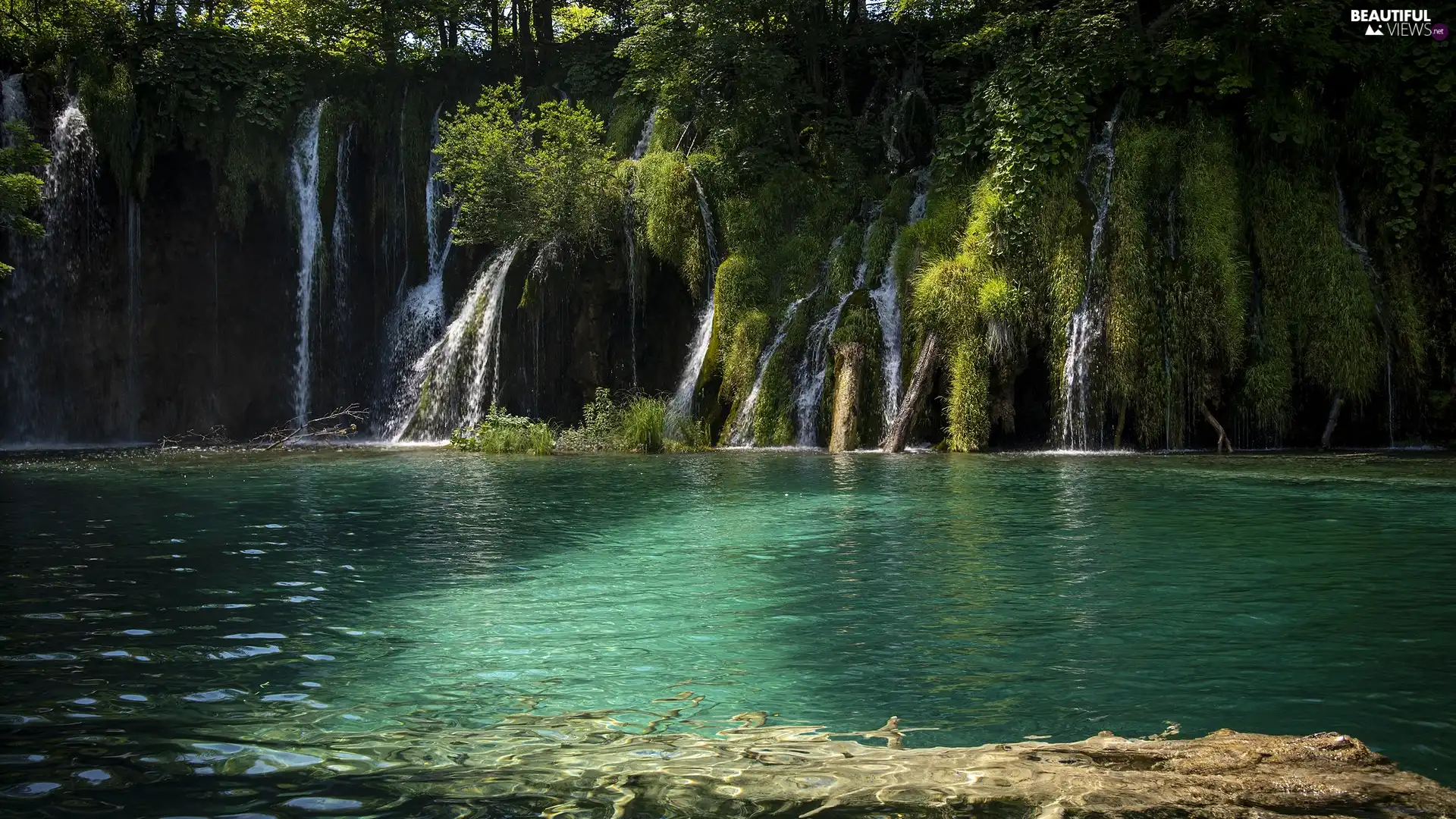 viewes, lake, VEGETATION, trees, Coartia, waterfalls, Plitvice Lakes National Park