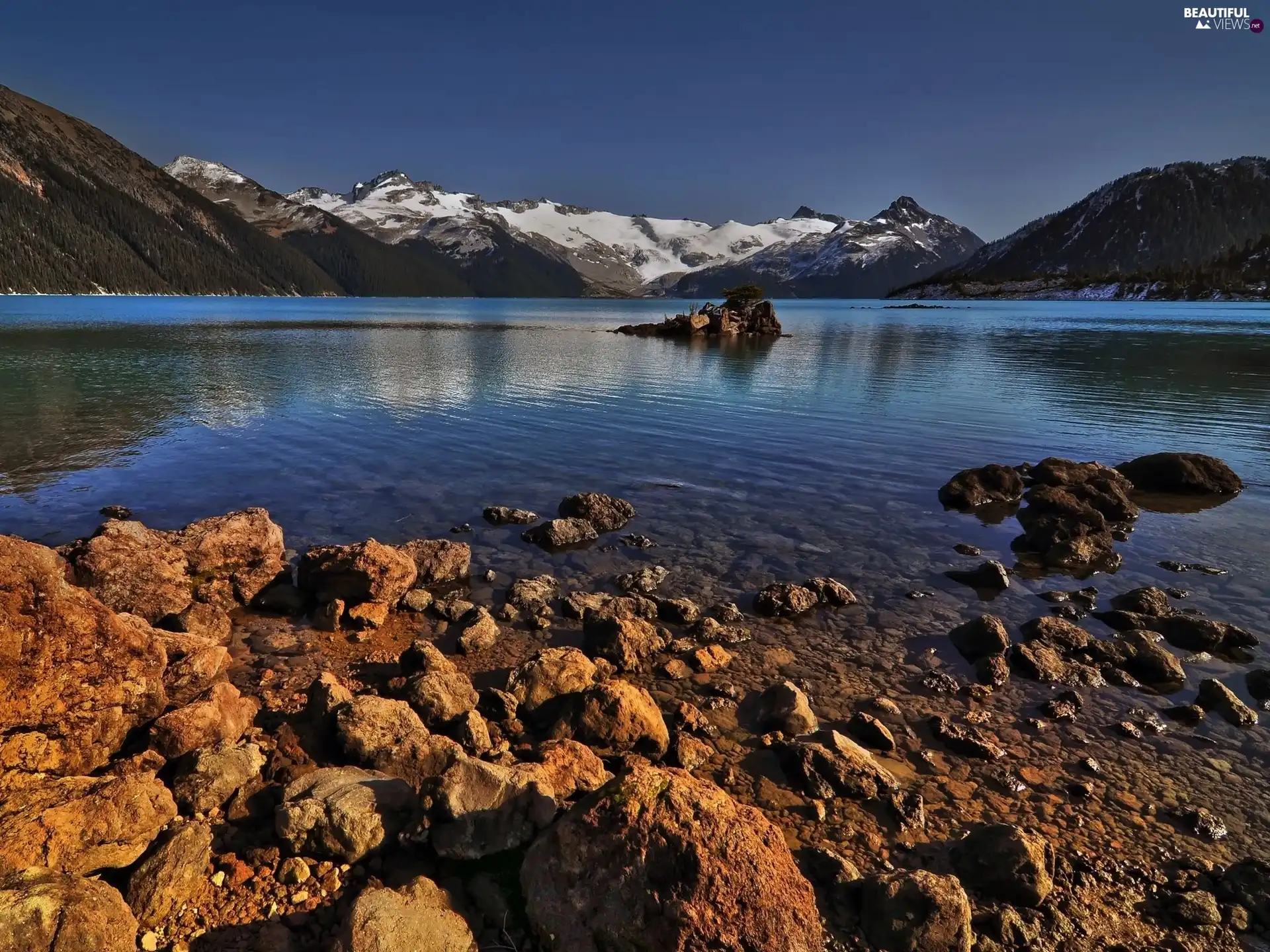 water, Mountains, Sky